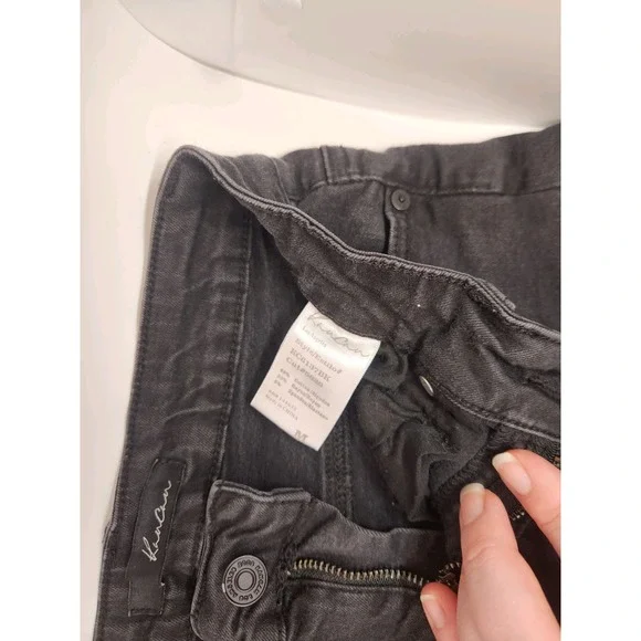 KanCan Shorts Womens Sz Medium Cut Off Black Denim Casual High Rise Distressed - Picture 6 of 8